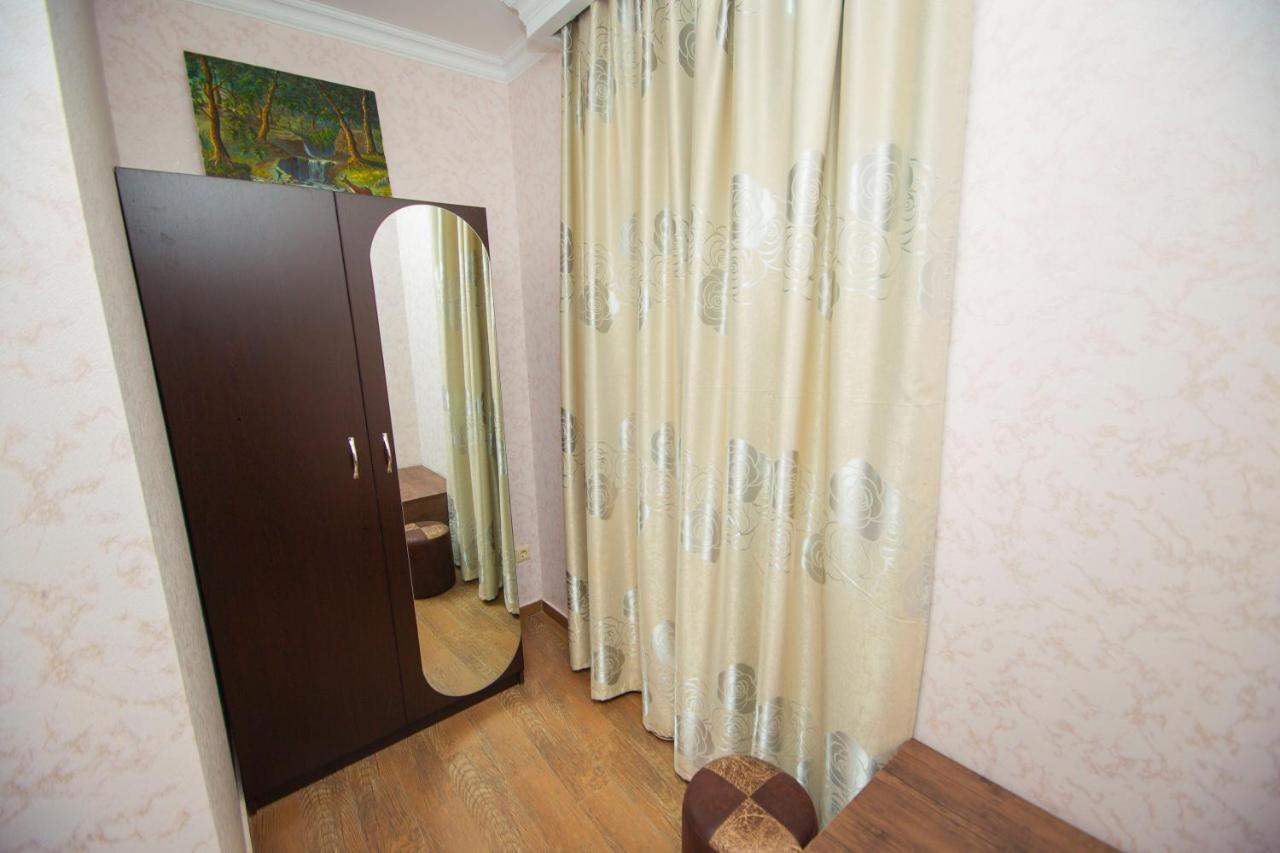 Hotel Elegant 2 Tbilisi ภายนอก รูปภาพ