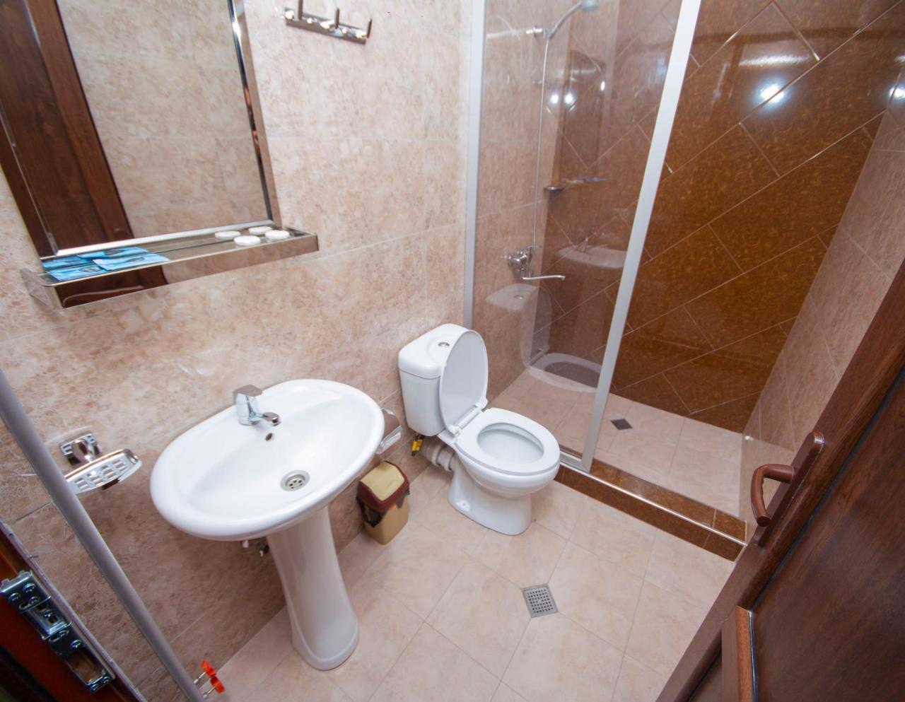 Hotel Elegant 2 Tbilisi ภายนอก รูปภาพ