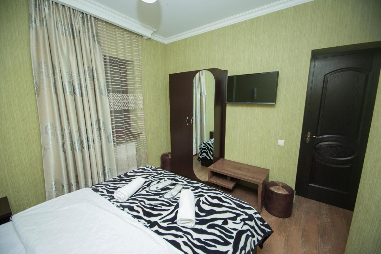 Hotel Elegant 2 Tbilisi ภายนอก รูปภาพ