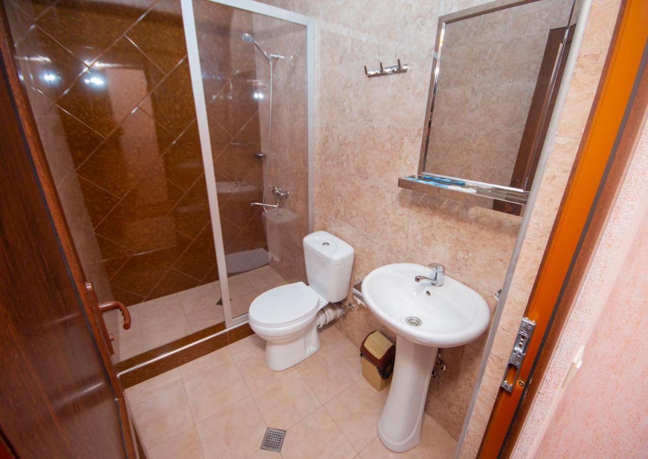 Hotel Elegant 2 Tbilisi ภายนอก รูปภาพ