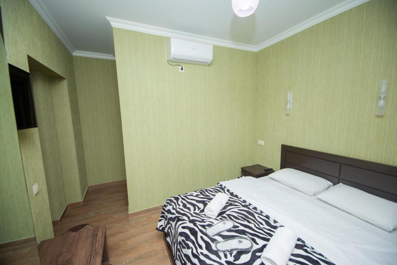 Hotel Elegant 2 Tbilisi ภายนอก รูปภาพ